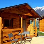 אתר קמפינג Socaland Glamping בובק