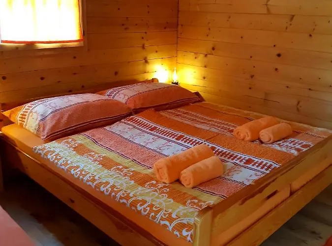 Socaland Glamping 캠프장 *