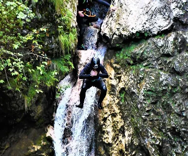 캠프장 Socaland Glamping 보베츠