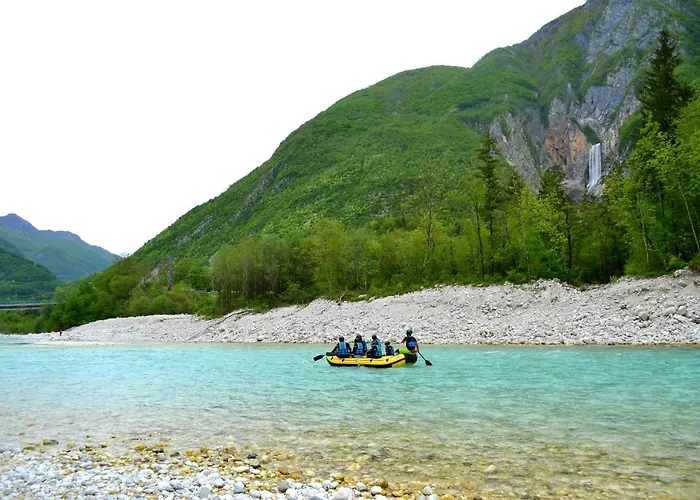 Socaland Glamping 보베츠